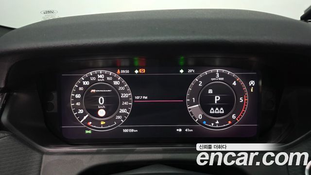 Land Rover Range Rover Velar 3.0 D300 R-Dynamic SE 2019 — фото 8
