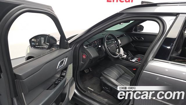 Land Rover Range Rover Velar 3.0 D300 R-Dynamic SE 2019 — фото 10