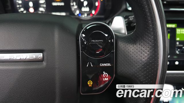 Land Rover Range Rover Velar 3.0 D300 R-Dynamic SE 2019 — фото 17