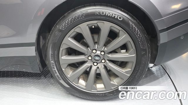 Land Rover Range Rover Velar 3.0 D300 R-Dynamic SE 2019 — фото 21