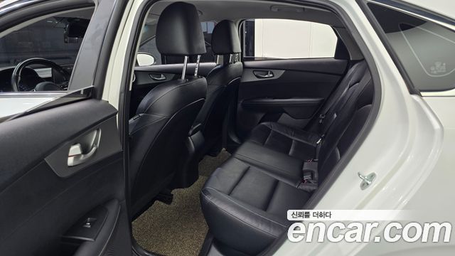 Kia K3 Prestige 2021 — фото 12