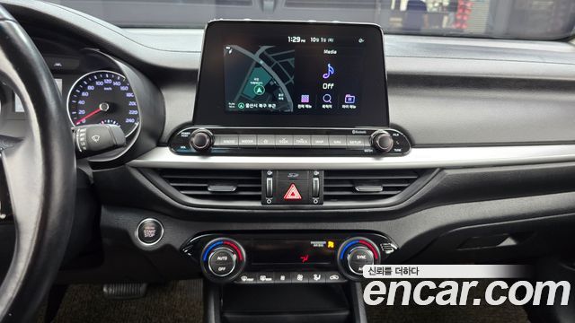 Kia K3 Prestige 2021 — фото 14