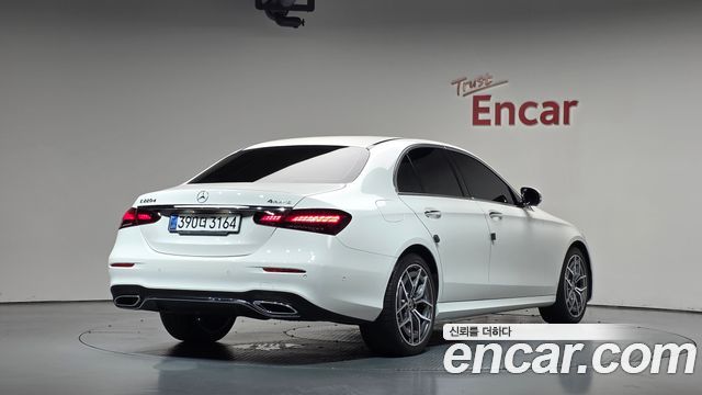 Mercedes-Benz E-Class (W213) E220d 4MATIC AMG Line 2021 — фото 2