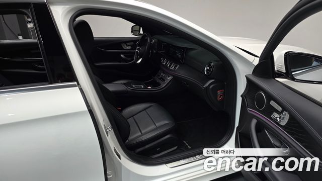 Mercedes-Benz E-Class (W213) E220d 4MATIC AMG Line 2021 — фото 11