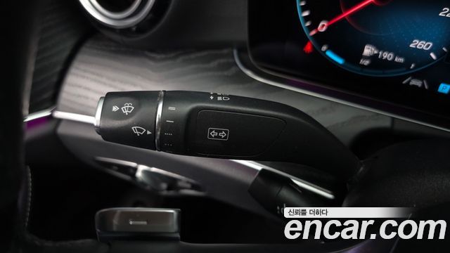 Mercedes-Benz E-Class (W213) E220d 4MATIC AMG Line 2021 — фото 31