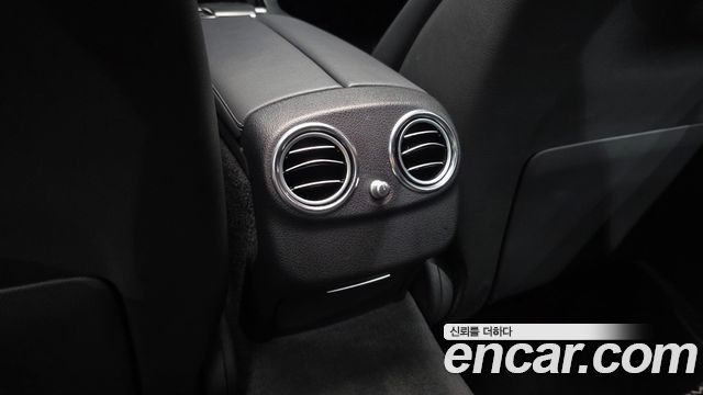 Mercedes-Benz E-Class (W213) E220d 4MATIC AMG Line 2021 — фото 36
