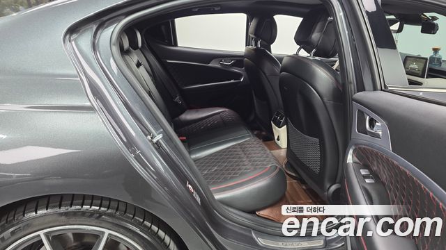 Genesis G70 3.3T Sport AWD Supreme 2018 — фото 12