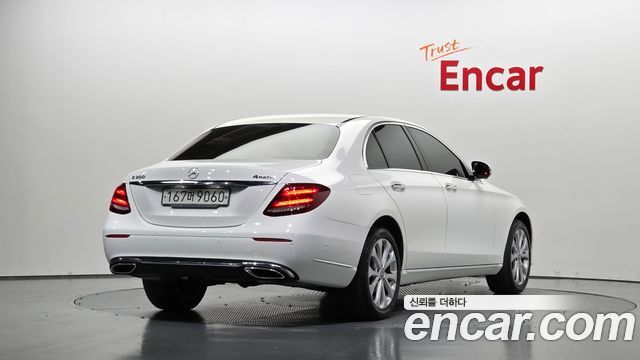 Mercedes-Benz E-Class (W213) E300 4MATIC Exclusive 2020 — фото 2
