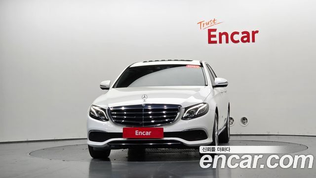 Mercedes-Benz E-Class (W213) E300 4MATIC Exclusive 2020 — фото 3