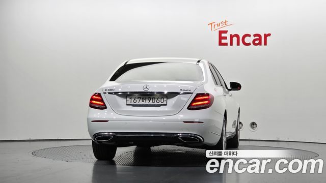 Mercedes-Benz E-Class (W213) E300 4MATIC Exclusive 2020 — фото 4
