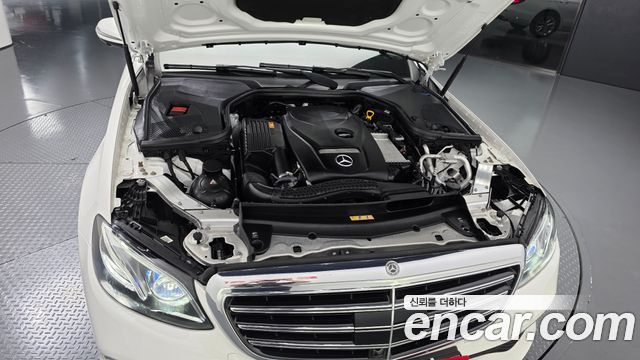 Mercedes-Benz E-Class (W213) E300 4MATIC Exclusive 2020 — фото 6