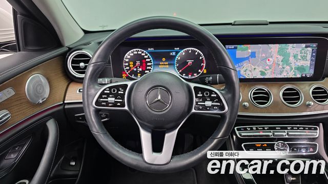 Mercedes-Benz E-Class (W213) E300 4MATIC Exclusive 2020 — фото 13