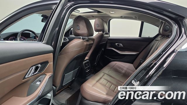 BMW 3 Series (G20) 320i Luxury 2022 — фото 11