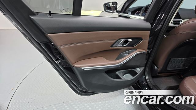 BMW 3 Series (G20) 320i Luxury 2022 — фото 25