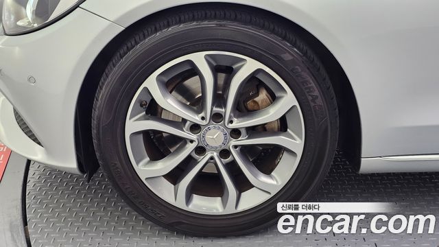 Mercedes-Benz C-Class (W205) C220 d Avantgarde 2016 — фото 5