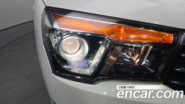 KG Mobility (SsangYong) Korando Turismo 4WD TX 9-seater 2016 — фото 22