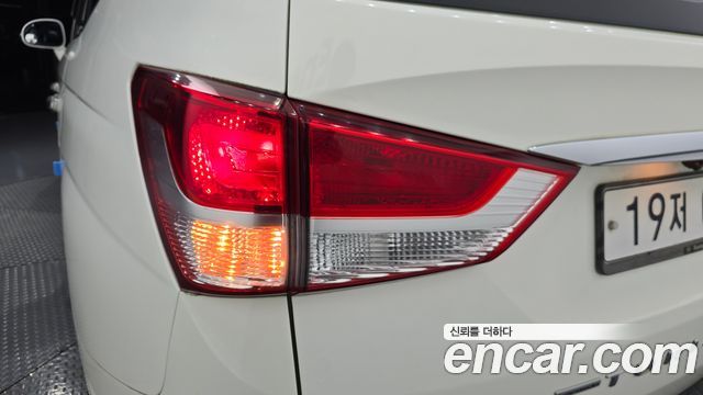 KG Mobility (SsangYong) Korando Turismo 4WD TX 9-seater 2016 — фото 23