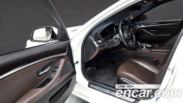 BMW 5 Series (F10) 528i xDrive Aero Dynamic Special Edition 2016 — фото 11