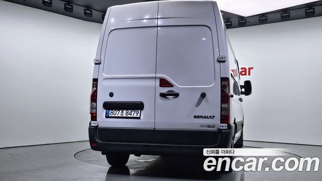Renault Korea Master 2.3 Van L 2022 — фото 4
