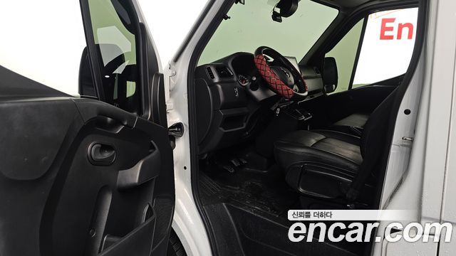 Renault Korea Master 2.3 Van L 2022 — фото 10