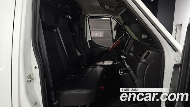 Renault Korea Master 2.3 Van L 2022 — фото 28