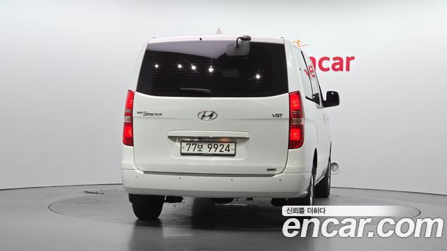 Hyundai Grand Starex 4WD Wagon 12-Seater Smart 2020 — фото 4