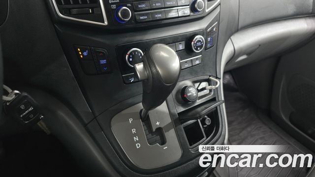 Hyundai Grand Starex 4WD Wagon 12-Seater Smart 2020 — фото 9