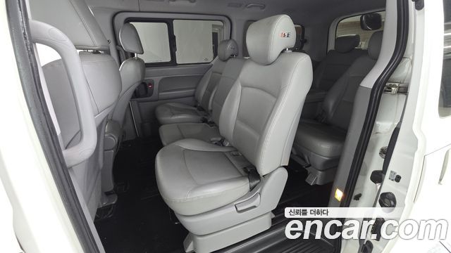 Hyundai Grand Starex 4WD Wagon 12-Seater Smart 2020 — фото 11