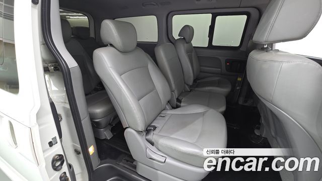 Hyundai Grand Starex 4WD Wagon 12-Seater Smart 2020 — фото 12