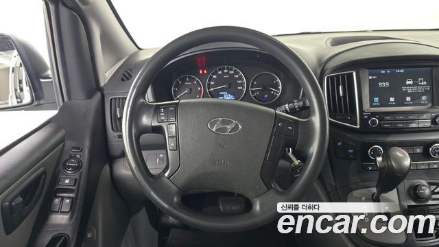 Hyundai Grand Starex 4WD Wagon 12-Seater Smart 2020 — фото 14