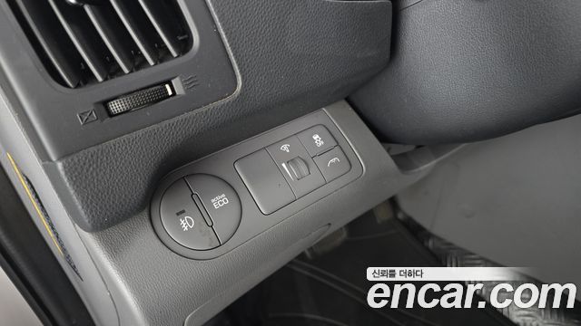 Hyundai Grand Starex 4WD Wagon 12-Seater Smart 2020 — фото 29