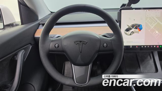Tesla Model Y Long Range AWD 2021 — фото 13