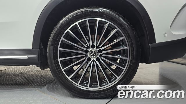 Mercedes-Benz GLC-Class (X254) GLC300 4MATIC AMG Line 2025 — фото 21