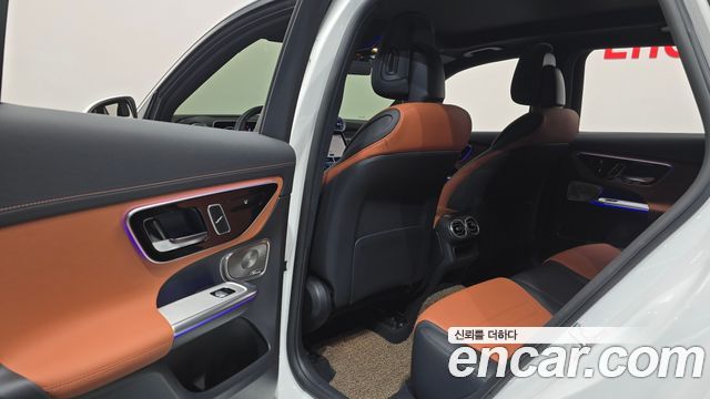 Mercedes-Benz GLC-Class (X254) GLC300 4MATIC AMG Line 2025 — фото 31