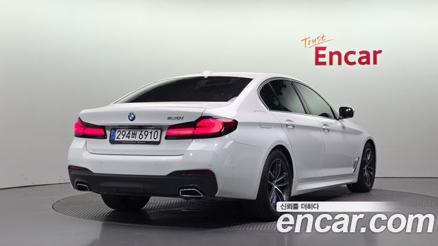 BMW 5 Series (G30) 520i M Sport 2022 — фото 2
