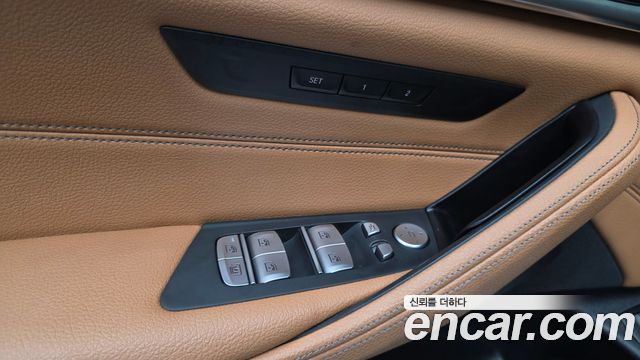 BMW 5 Series (G30) 520i M Sport 2022 — фото 11