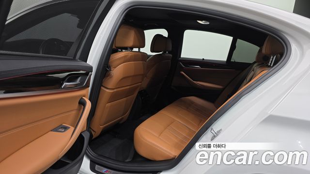 BMW 5 Series (G30) 520i M Sport 2022 — фото 16