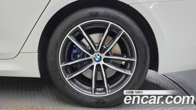BMW 5 Series (G30) 520i M Sport 2022 — фото 21