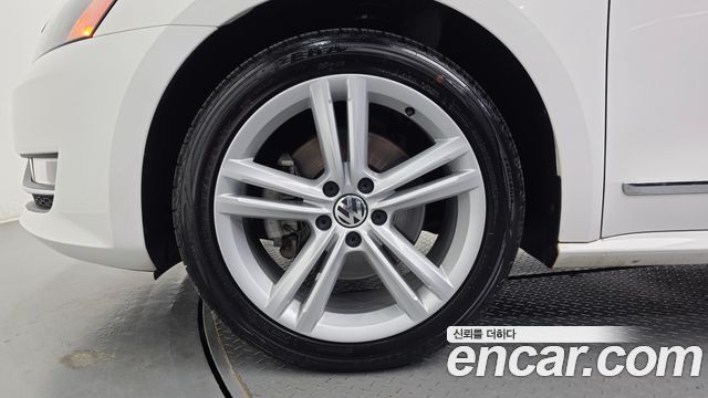 Volkswagen Passat 2.0 TDI B7 2013 — фото 5