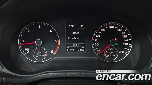 Volkswagen Passat 2.0 TDI B7 2013 — фото 8