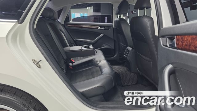 Volkswagen Passat 2.0 TDI B7 2013 — фото 16