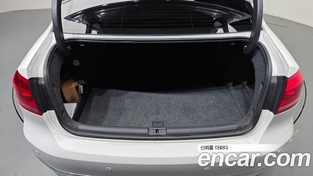 Volkswagen Passat 2.0 TDI B7 2013 — фото 24