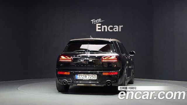 MINI Cooper S Clubman Shadow Edition 2nd 2022 — фото 4