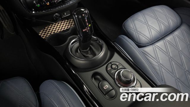 MINI Cooper S Clubman Shadow Edition 2nd 2022 — фото 9