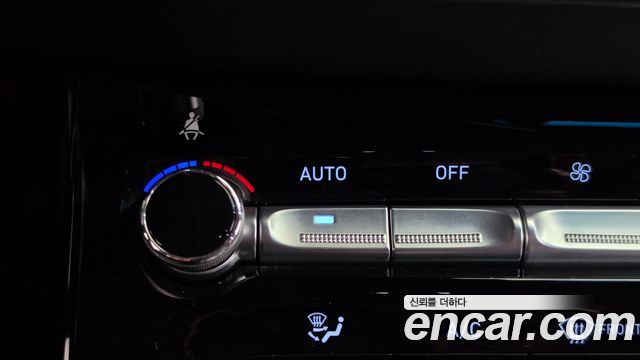 Genesis EQ900 3.8 GDI AWD Luxury 2018 — фото 17