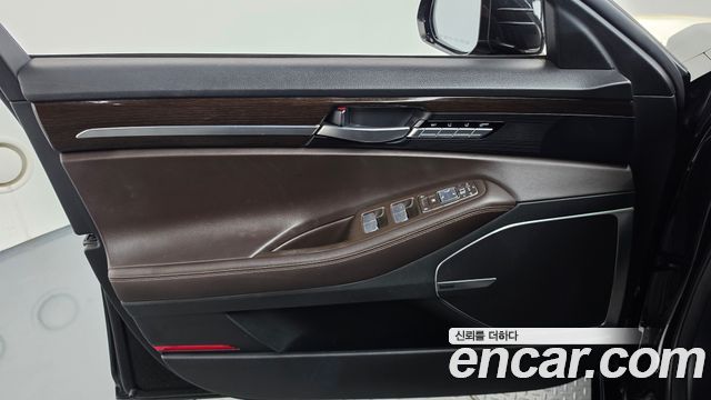 Genesis EQ900 3.8 GDI AWD Luxury 2018 — фото 24