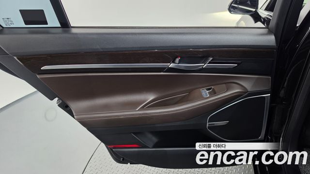 Genesis EQ900 3.8 GDI AWD Luxury 2018 — фото 25