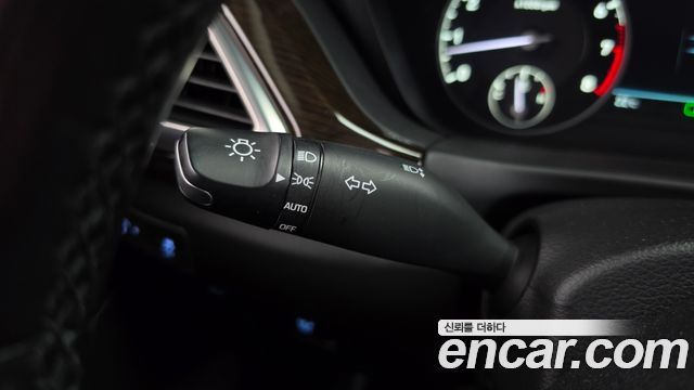 Genesis EQ900 3.8 GDI AWD Luxury 2018 — фото 29