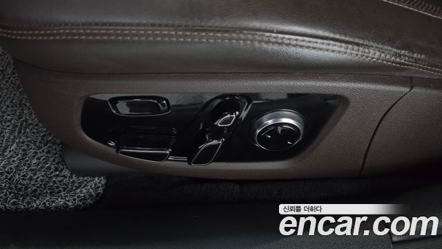 Genesis EQ900 3.8 GDI AWD Luxury 2018 — фото 32