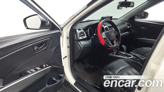 KG Mobility (SsangYong) Tivoli VX 2WD 2016 — фото 10